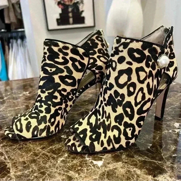 Louise set Cie Isabelle Cow Hair Leopard Print Peep Toe Boot Heels SIZE 7 - Picture 1 of 7